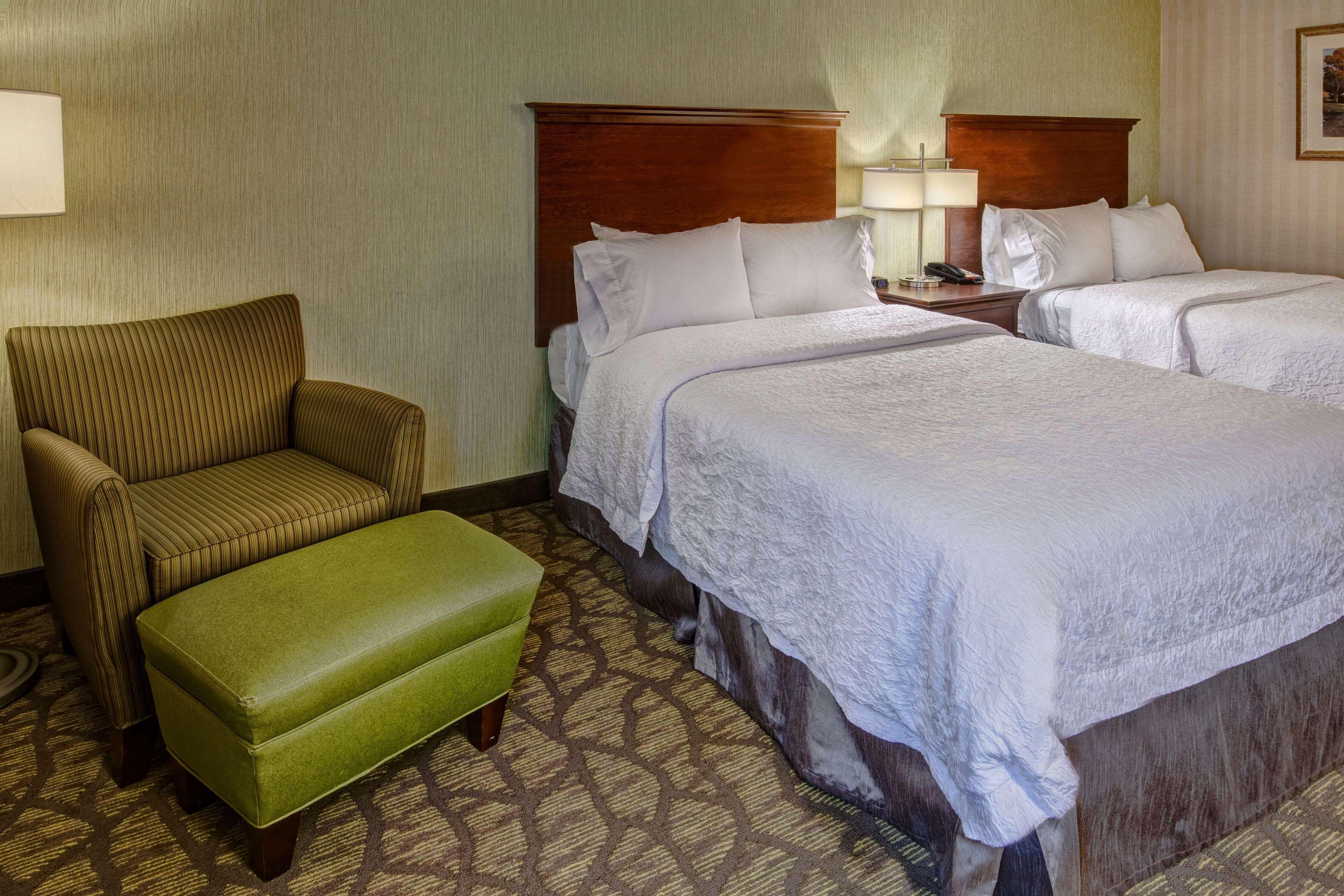 Hampton Inn Роки-Маунт Экстерьер фото